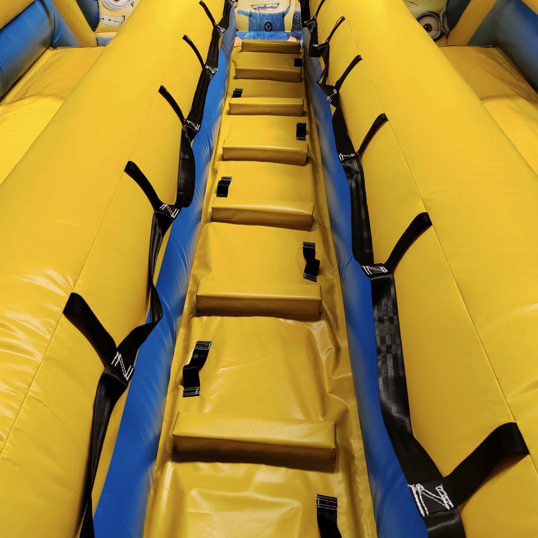 minions-taispuhutava-batuudi-rent-2 "Minions" täispuhutava batuudi rent