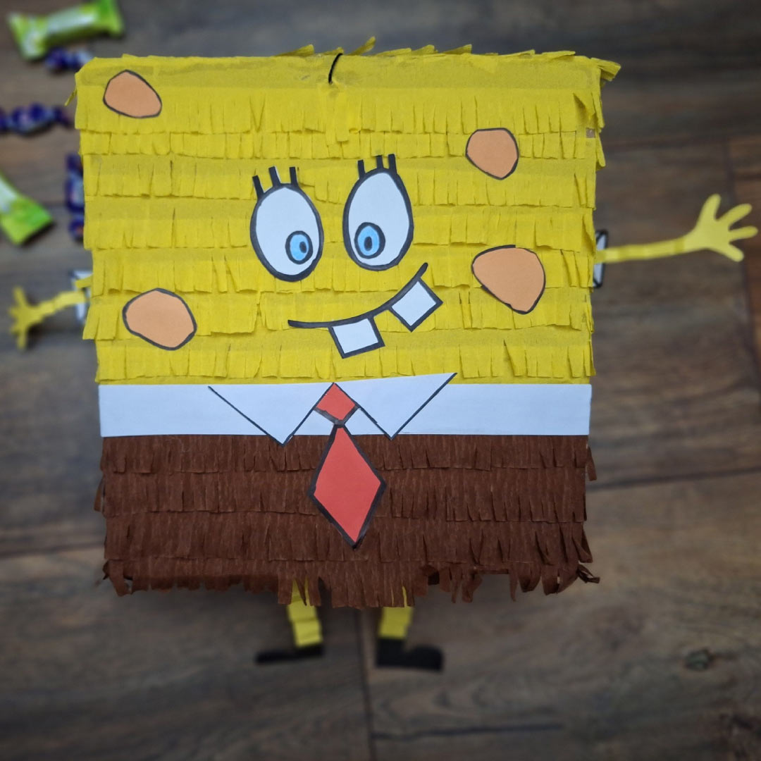 Peokaunistus Pinjata 'Käsnakalle'